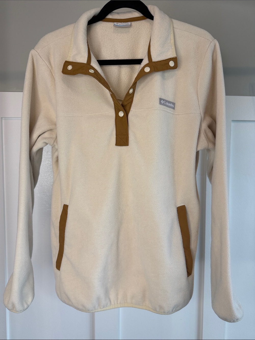 Columbia Cream Fleece Pullover with Brown Trim